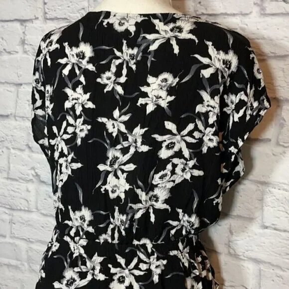 Black and White floral Whimseycore Romantic midi dress Size Large - Picture 4 of 11